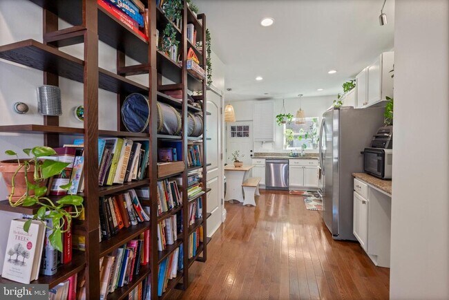 Photo - 431 S Robinson St