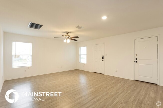 Building Photo - 8526 Grosbeak Cv Rental