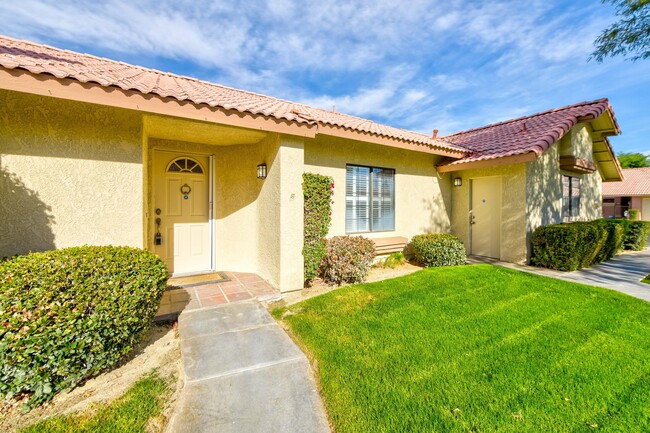 Photo - 42885 Scirocco Rd