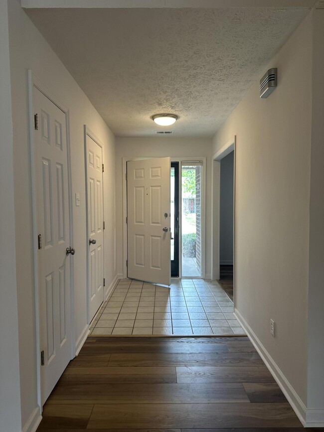 Photo - 969 Ridgebrook Rd