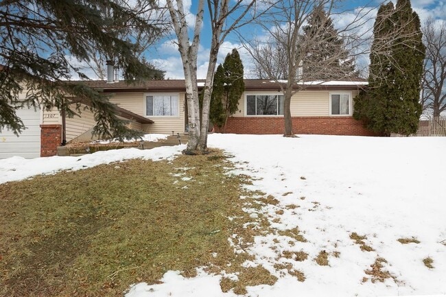 Building Photo - 1305 S Thompson Dr Rental