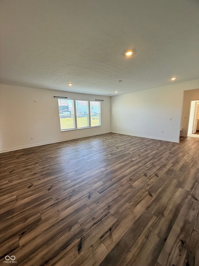 Photo - 1046 Elmwood Ln