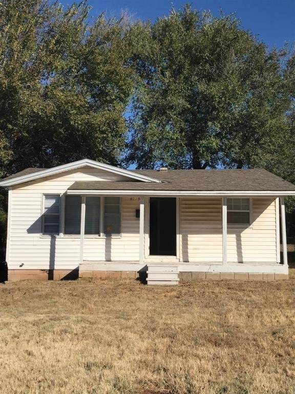 Building Photo - 4229 NE 20th St