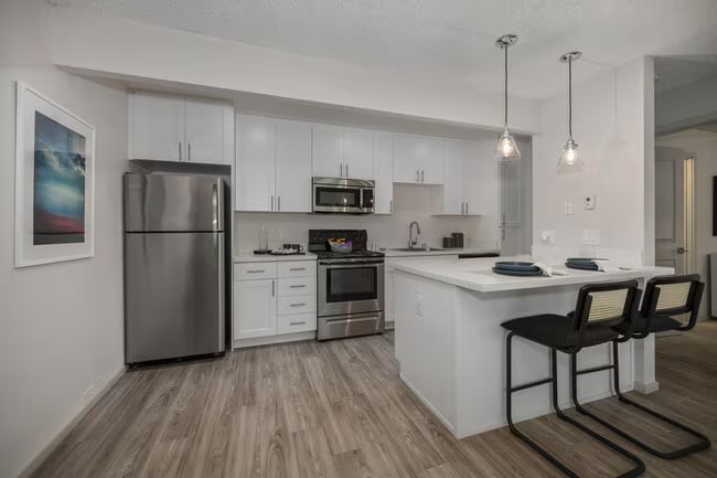 Building Photo - Campus Manor Rental