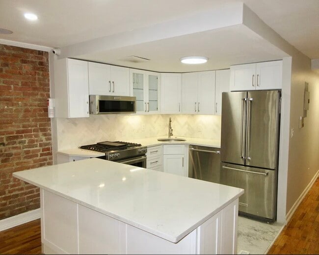 Photo - 422 Clermont Ave Unidad 1