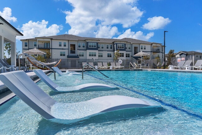 Exchange at North Bay - Exchange at North Bay Apartments