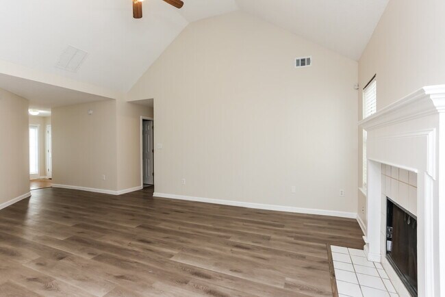 Photo - 402 Lafayette St