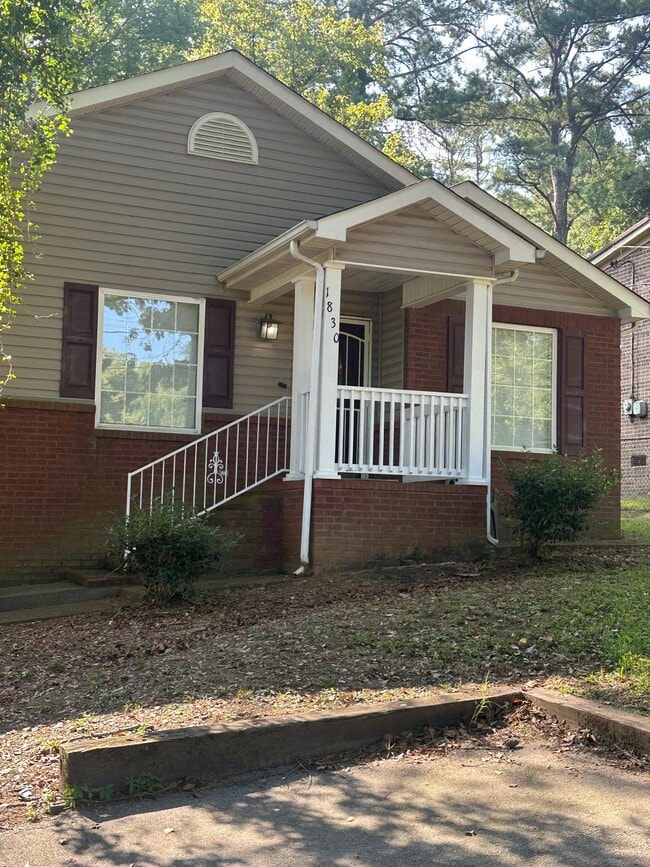Building Photo - 1830 Tunnel Blvd Rental