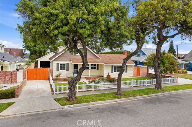 Building Photo - 6211 Chickasaw Dr