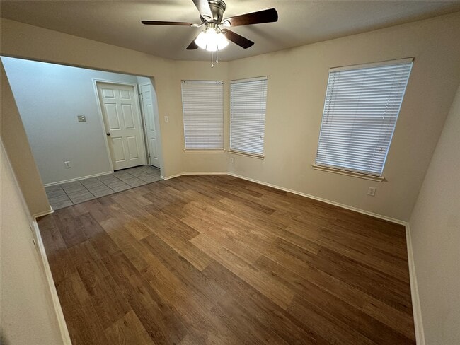 Photo - 10427 Hamlet Vale Ct