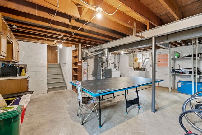 Photo - 3535 Marlbrough Way