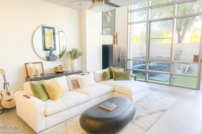 Building Photo - 15215 N Kierland Blvd