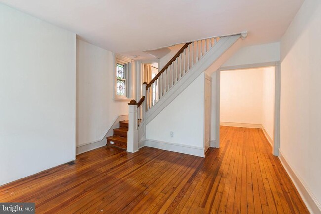 Photo - 503 Seville St Apartment