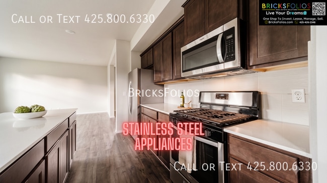 Photo - 307 Belfair St SW