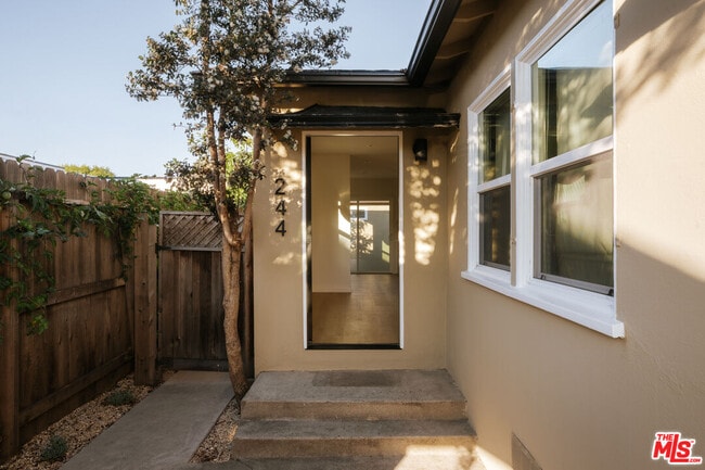 244 Dimmick Ave