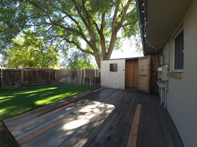 Photo - 2345-2347 Goss Unit 2345