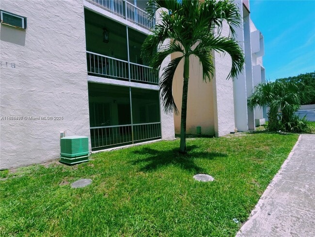Photo - 618 NW 13th St Unit 14