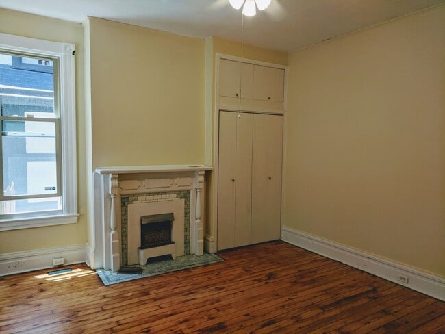 Photo - 5910 Howe St Unit First Floor