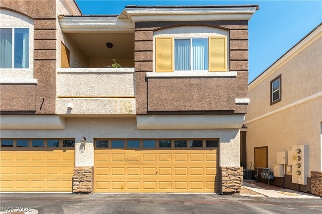 Building Photo - 9303 Gilcrease Ave