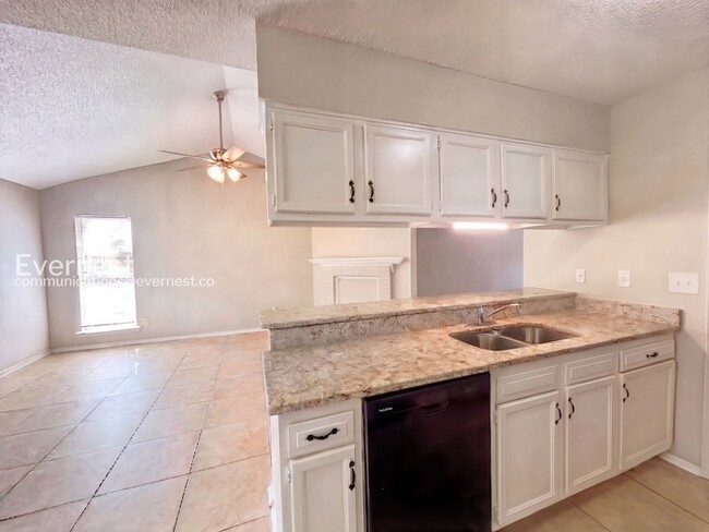 Photo - 6585 Fairwood Cove