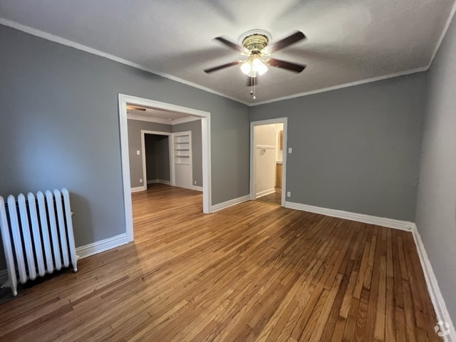 Building Photo - 5927 N Paulina St Unit 2W Rental