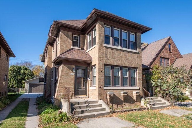 Photo - 4217 N Newhall St