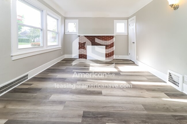 Photo - 53 Vinewood Ct