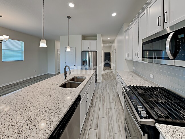 Photo - 6117 Voyagers Pl