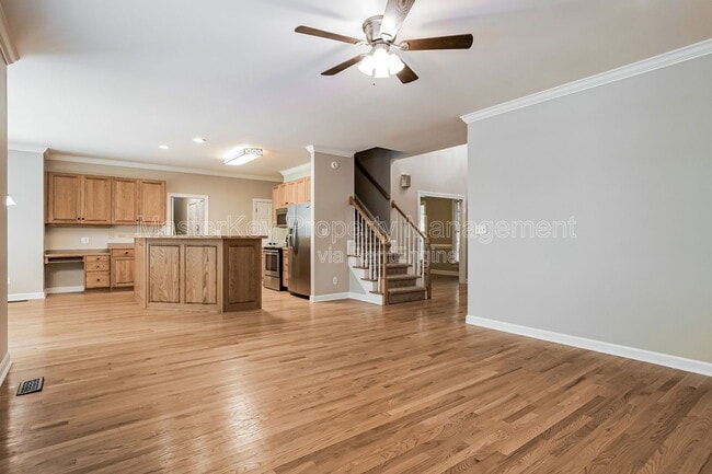 Photo - 2304 Knoll Ridge Ln