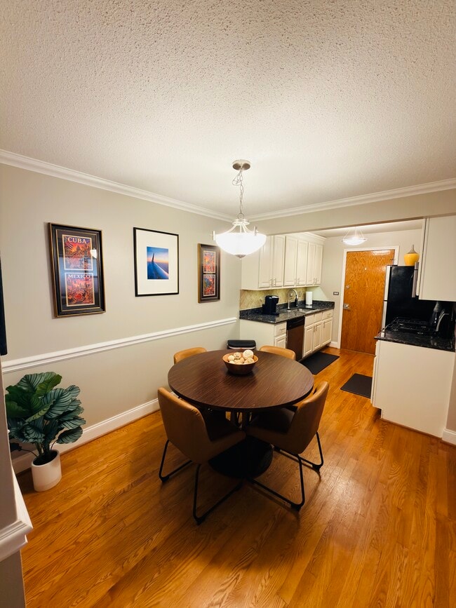 Photo - 4932 N Leonard Dr Unit O’Hare Condo