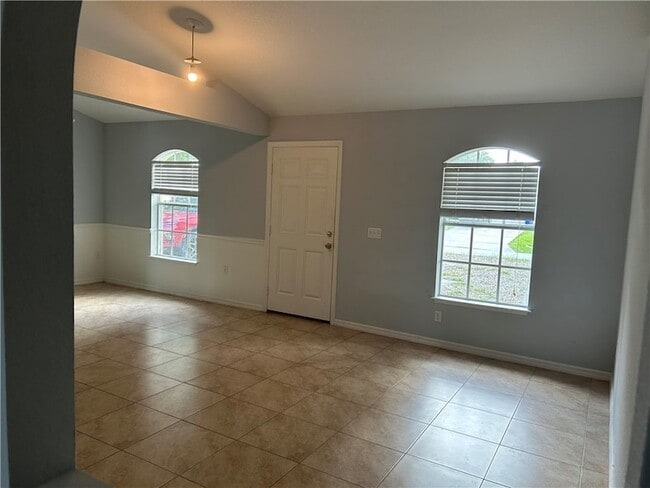Photo - 486 Biscayne Ln