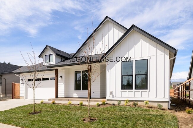 Photo - Gorgeous New Construction in Brand New Veneta Subdivision