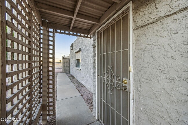 Photo - 6120 E Augusta Cir