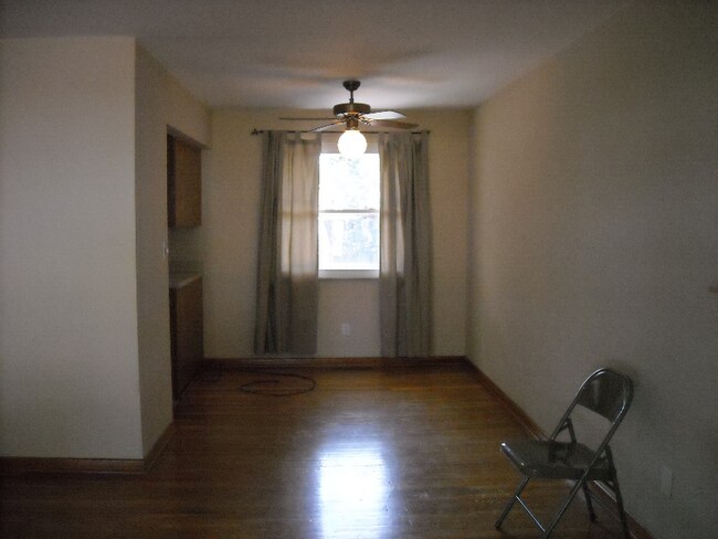 Photo - 353 E Clearview Ave