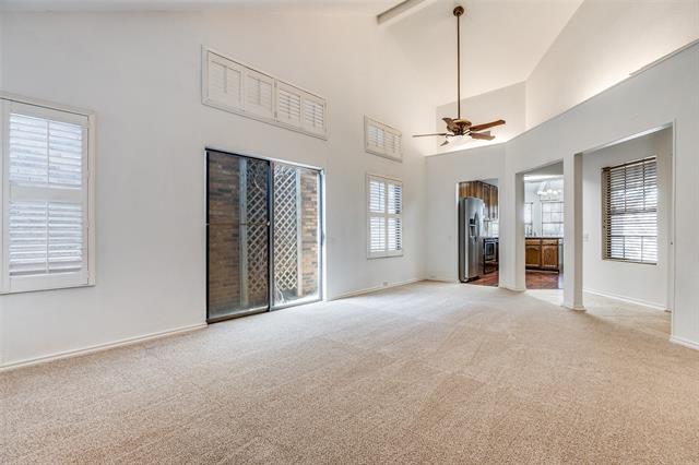 Photo - 4147 Rosser Square