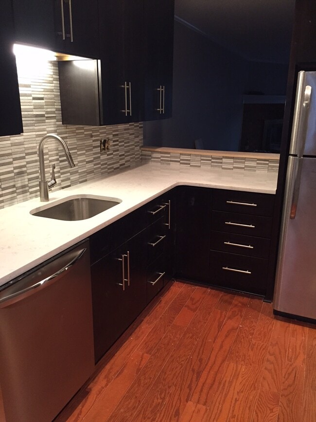 1114 N Taylor St Unit B