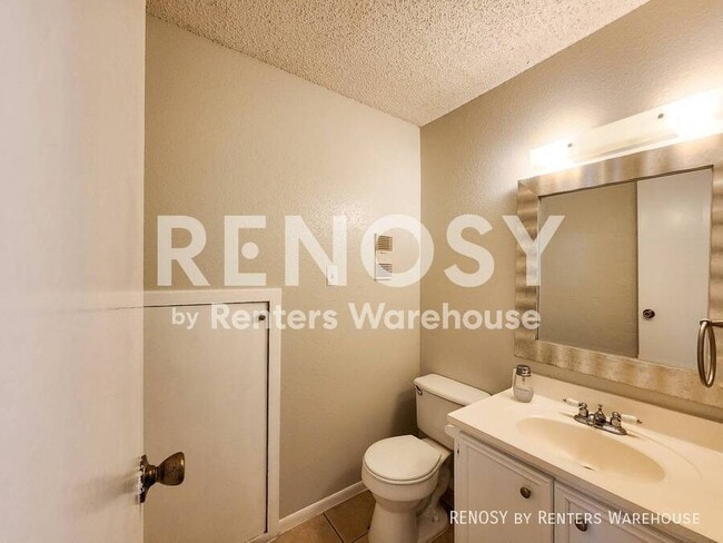 Photo - 17742 Kings Park Ln