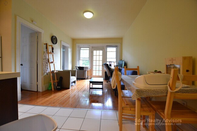 Photo - 18 Melvin Ave Unidad 3