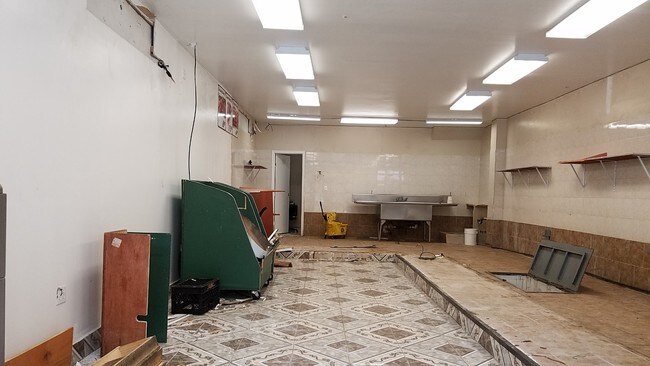 Photo - 2296 2nd Ave