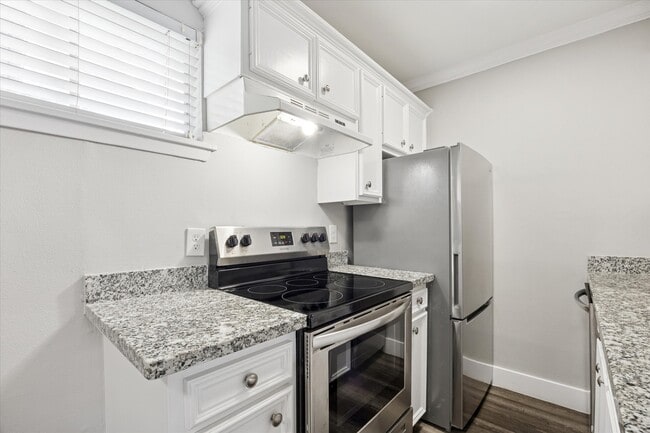 Photo - 3618 Garrott St Unidad 13