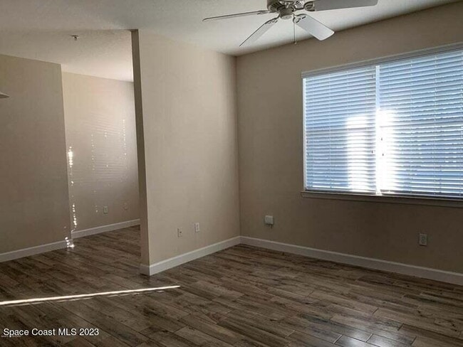 Photo - 5663 Star Rush Dr Unit 105