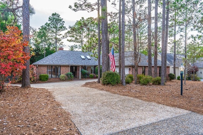 Photo - 11 Greenville Ln