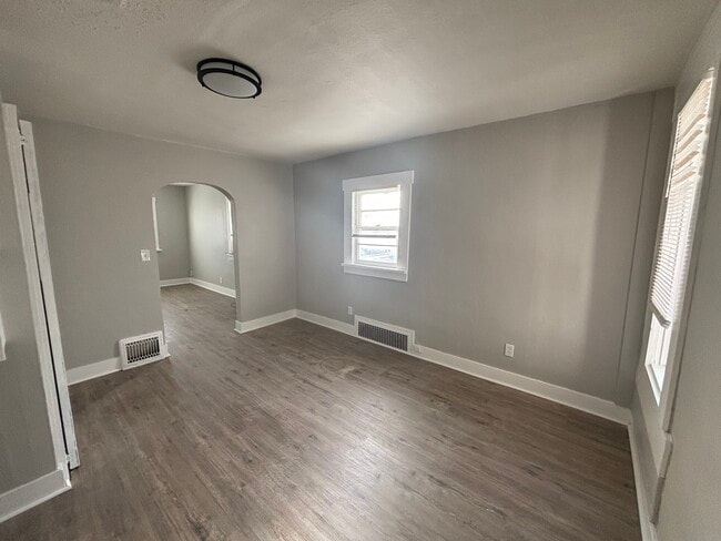 Photo - 109 S Maple St Unidad 1