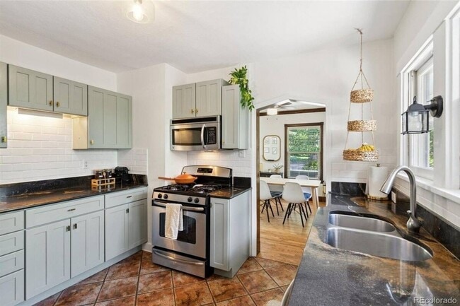 Photo - 326 N Logan Ave