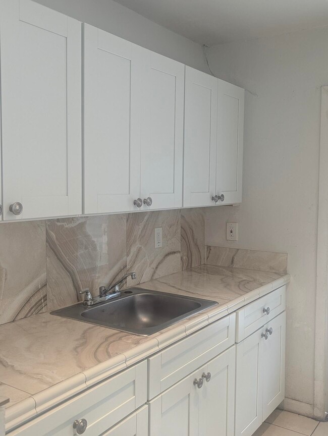 Photo - 20400 NW 7th Ave Unidad 202