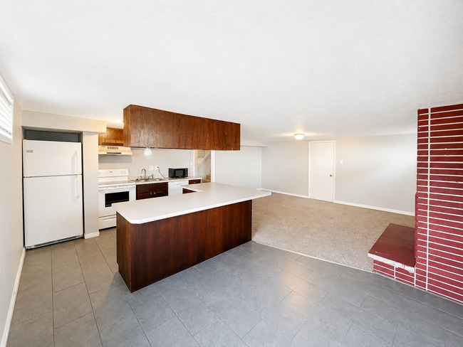 Photo - 223 500 S Unit B