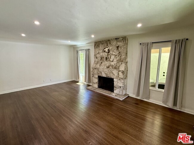 Photo - 1032 S Crescent Heights Blvd