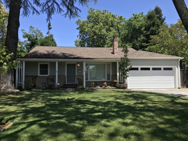 Classic CA Ranch in the heart of Arden Park - 3731 San Ysidro Way House