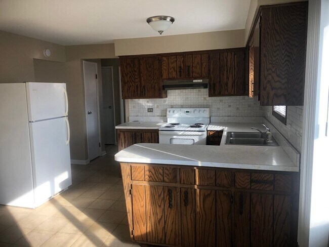 Photo - 6330 W 65th St Unidad 5