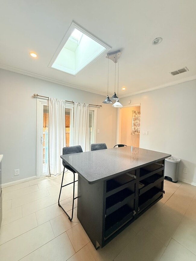Photo - 941-941 Bayonne St Unit 941
